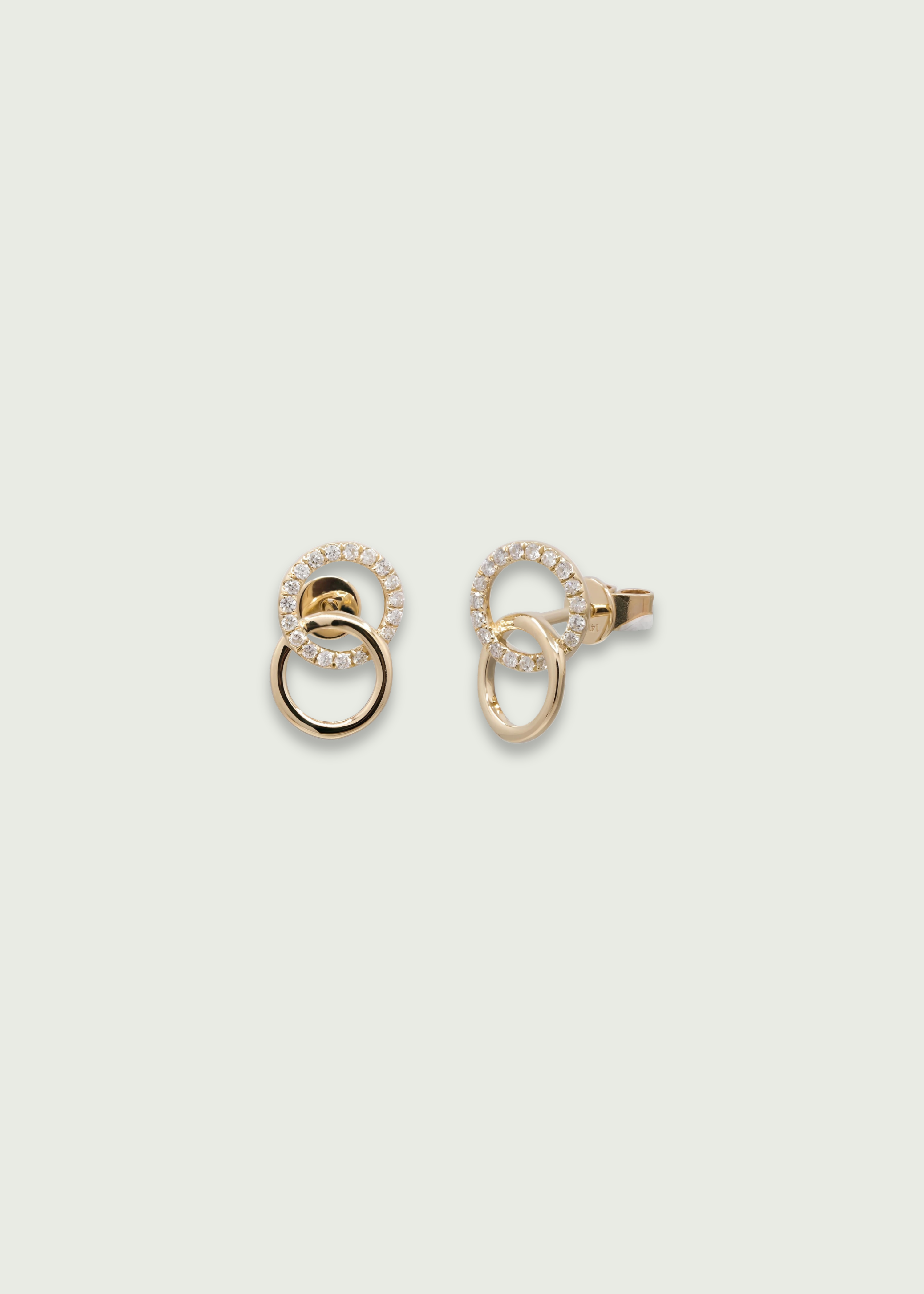 Interlocking Circle Stud Earrings
