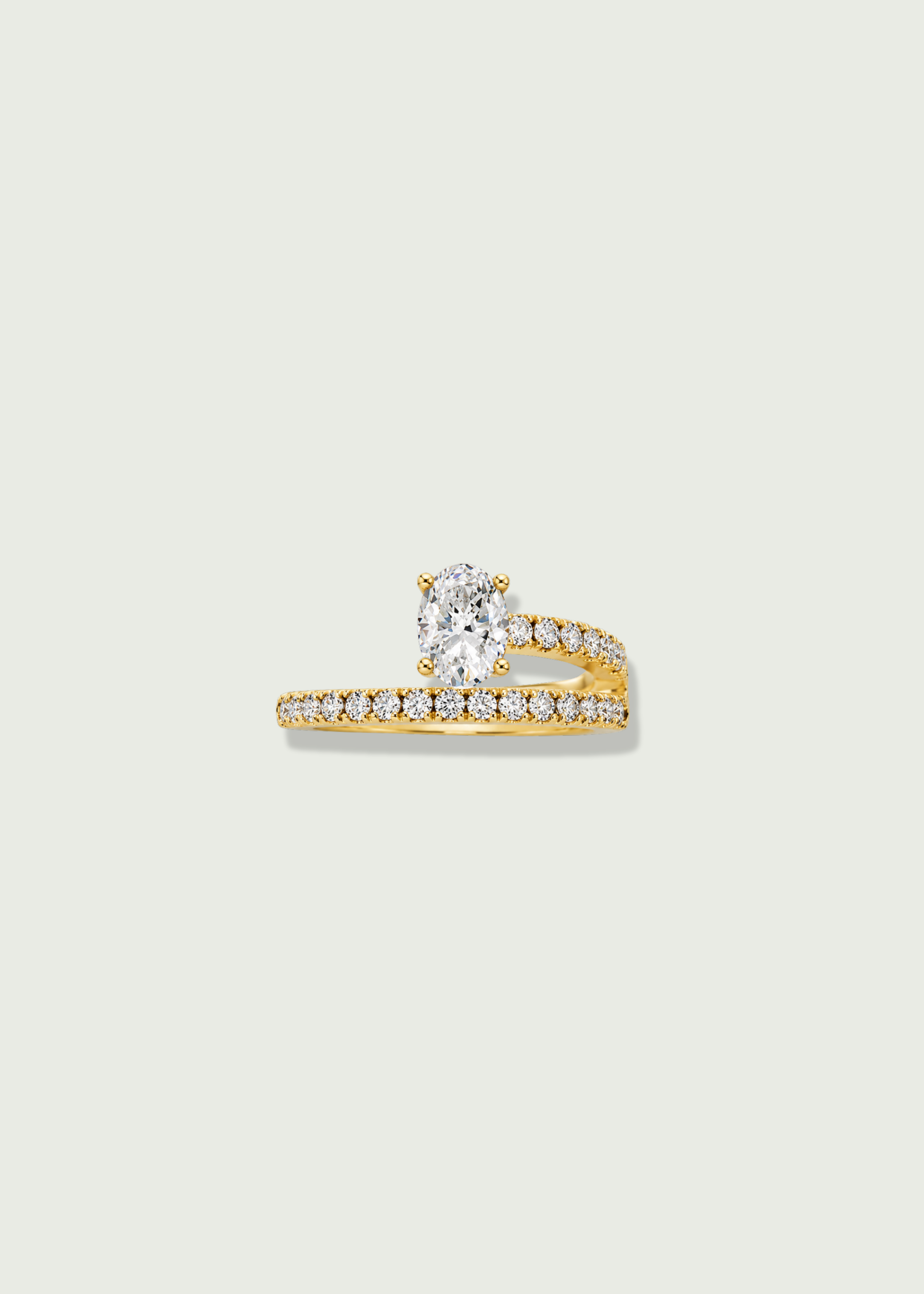 Centre Oval & Side Round Fashion Ring