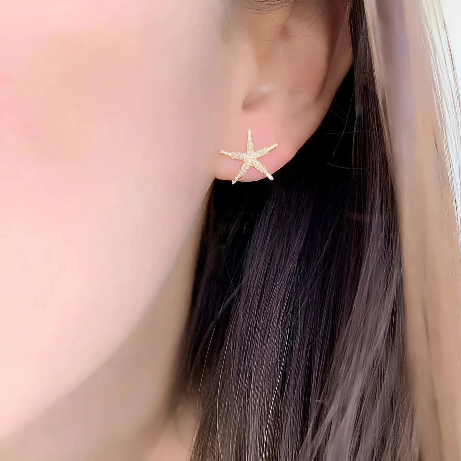 Gold & Diamondl Starfish Earrings - Koru Jewelers